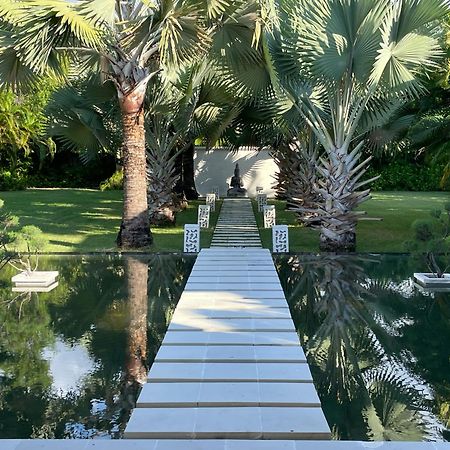 Villa Mathan โลวินา ภายนอก รูปภาพ